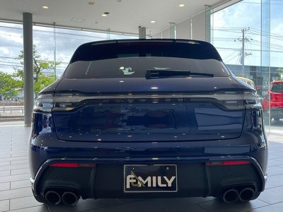 PORSCHE MACAN - 9