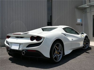 FERRARI F8 SPIDER - 2