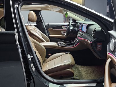 MERCEDES-BENZ E-CLASS - 10