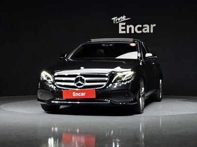 MERCEDES-BENZ E-CLASS - 2