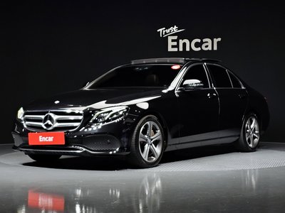 MERCEDES-BENZ E-CLASS - 1