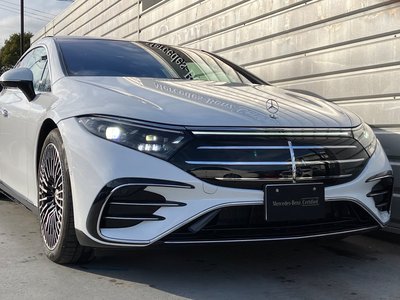 MERCEDES-BENZ EQS - 7