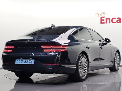 صورة 2 لـ 2021 Genesis G80