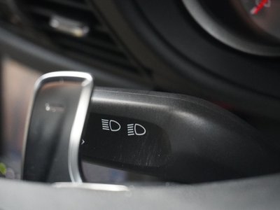 2012 Porsche 911 thumbnail 28
