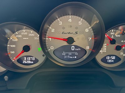 2012 Porsche 911 thumbnail 27