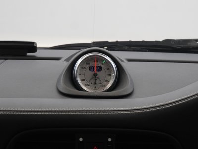 2012 Porsche 911 thumbnail 32