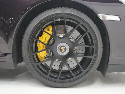 2012 Porsche 911 thumbnail 18