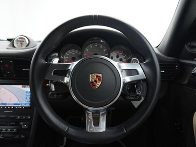 2012 Porsche 911 thumbnail 26