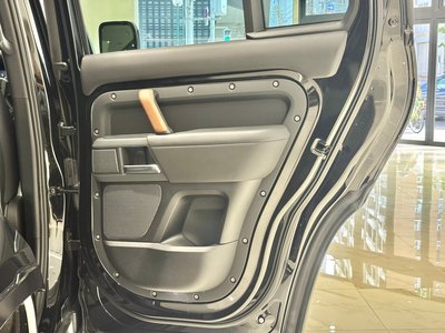 صورة مصغرة 35 لـ 2021 LAND Rover DEFENDER
