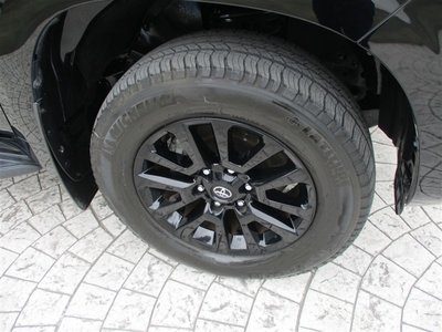 TOYOTA LAND CRUISER PRADO - 9
