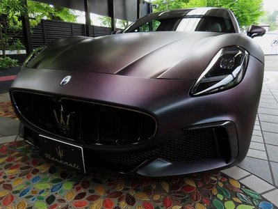 MASERATI GRANTURISMO - 1