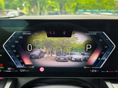 صورة مصغرة 11 لـ 2025 BMW 5 SERIES
