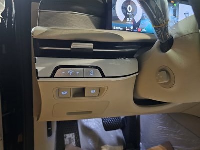 GENESIS G80 (RG3) - 9