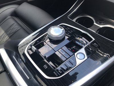صورة مصغرة 20 لـ 2025 BMW X7