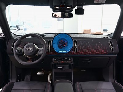MINI COUNTRYMAN - 4