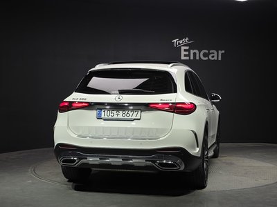 MERCEDES-BENZ GLC - 3
