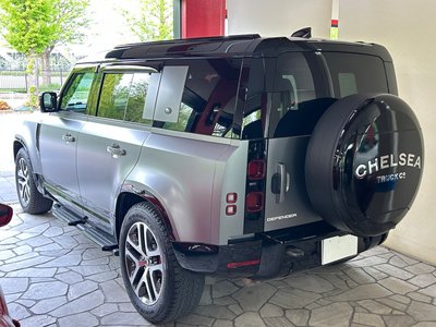 LAND ROVER DEFENDER - 4