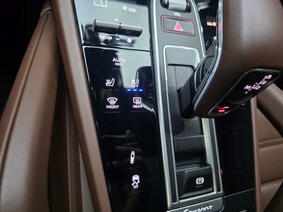 2023 Porsche CAYENNE 照片 9