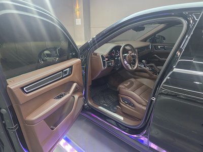 2023 Porsche CAYENNE 照片 10