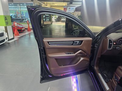 صورة مصغرة 11 لـ 2023 Porsche CAYENNE