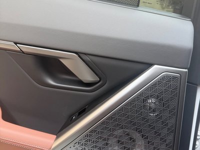 صورة مصغرة 11 لـ 2026 BMW 5 SERIES