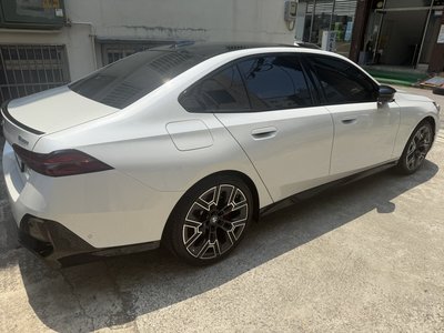 BMW 5 SERIES - 5