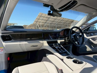 PORSCHE PANAMERA - 9