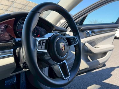 PORSCHE PANAMERA - 10