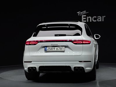 PORSCHE CAYENNE - 4