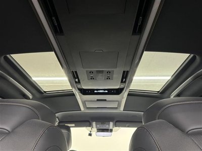 2024 Toyota ALPHARD — фото 3