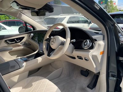 MERCEDES-BENZ EQS - 8