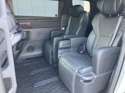 2023 Toyota ALPHARD 照片 8