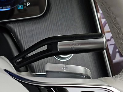 MERCEDES-BENZ EQS SUV - 9