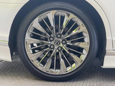 صورة مصغرة 23 لـ 2018 Lexus LS