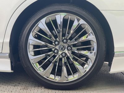 صورة مصغرة 24 لـ 2018 Lexus LS