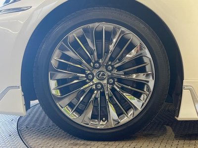 صورة مصغرة 25 لـ 2018 Lexus LS
