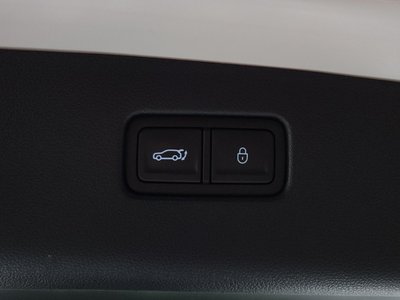 2021 Genesis GV70 thumbnail 24