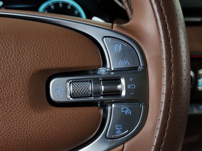 2021 Genesis GV70 thumbnail 22