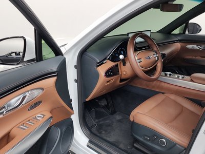 2021 Genesis GV70 thumbnail 13