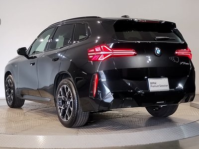 صورة 10 لـ 2025 BMW X3