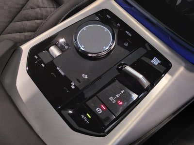 2025 BMW X3 — миниатюра 19