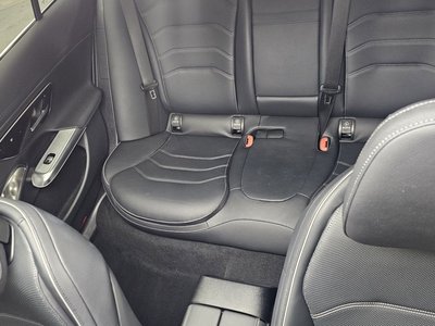 MERCEDES-BENZ E-CLASS - 10