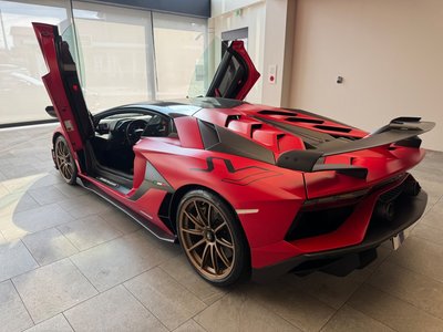 LAMBORGHINI AVENTADOR - 9