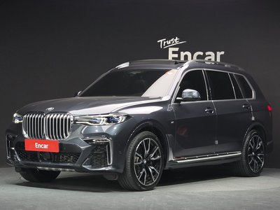 2021 BMW X7 photo 1