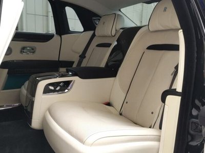 ROLLS-ROYCE GHOST - 6