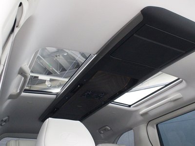 صورة مصغرة 17 لـ 2025 Lexus LM