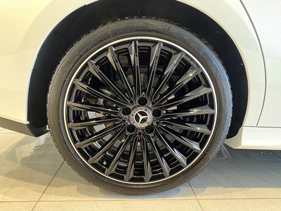 MERCEDES-BENZ CLA - 7