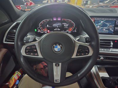 2020 BMW X5 — миниатюра 12