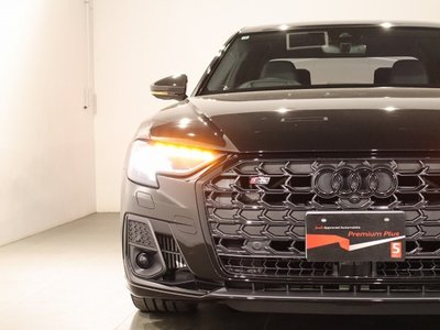AUDI S8 - 9