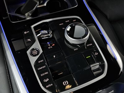 2025 BMW X5 — миниатюра 12